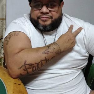 Meet your Posher, Danile